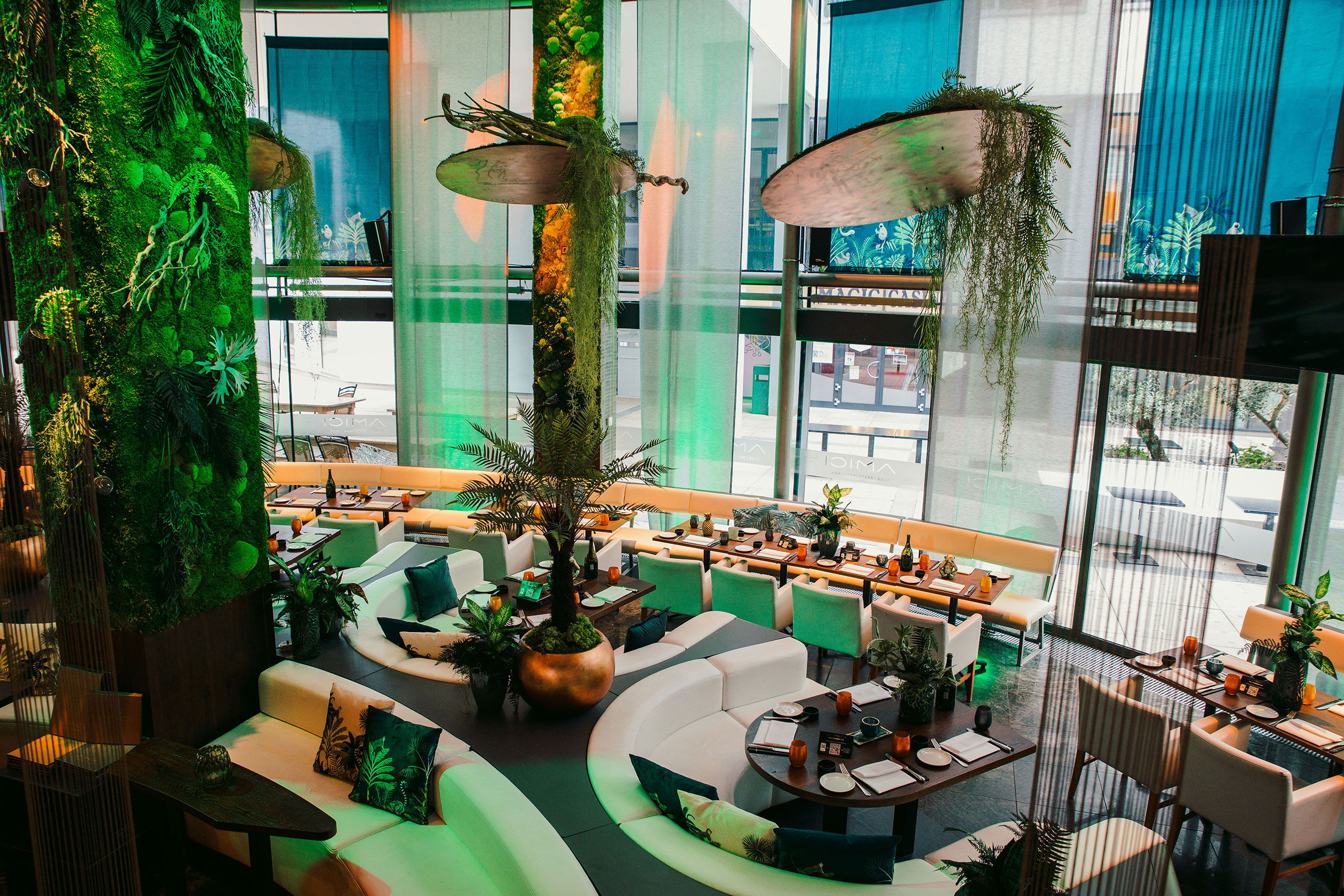 AMICI Stuttgart - Casual Dinner & Clubing