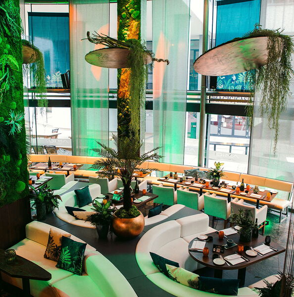 AMICI Stuttgart - Casual Dinner & Clubing